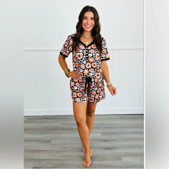 Shirley & Stone Boho Floral Skeleton Short‎ With Short Sleeve Pajama Set Size Sm - Picture 1 of 5